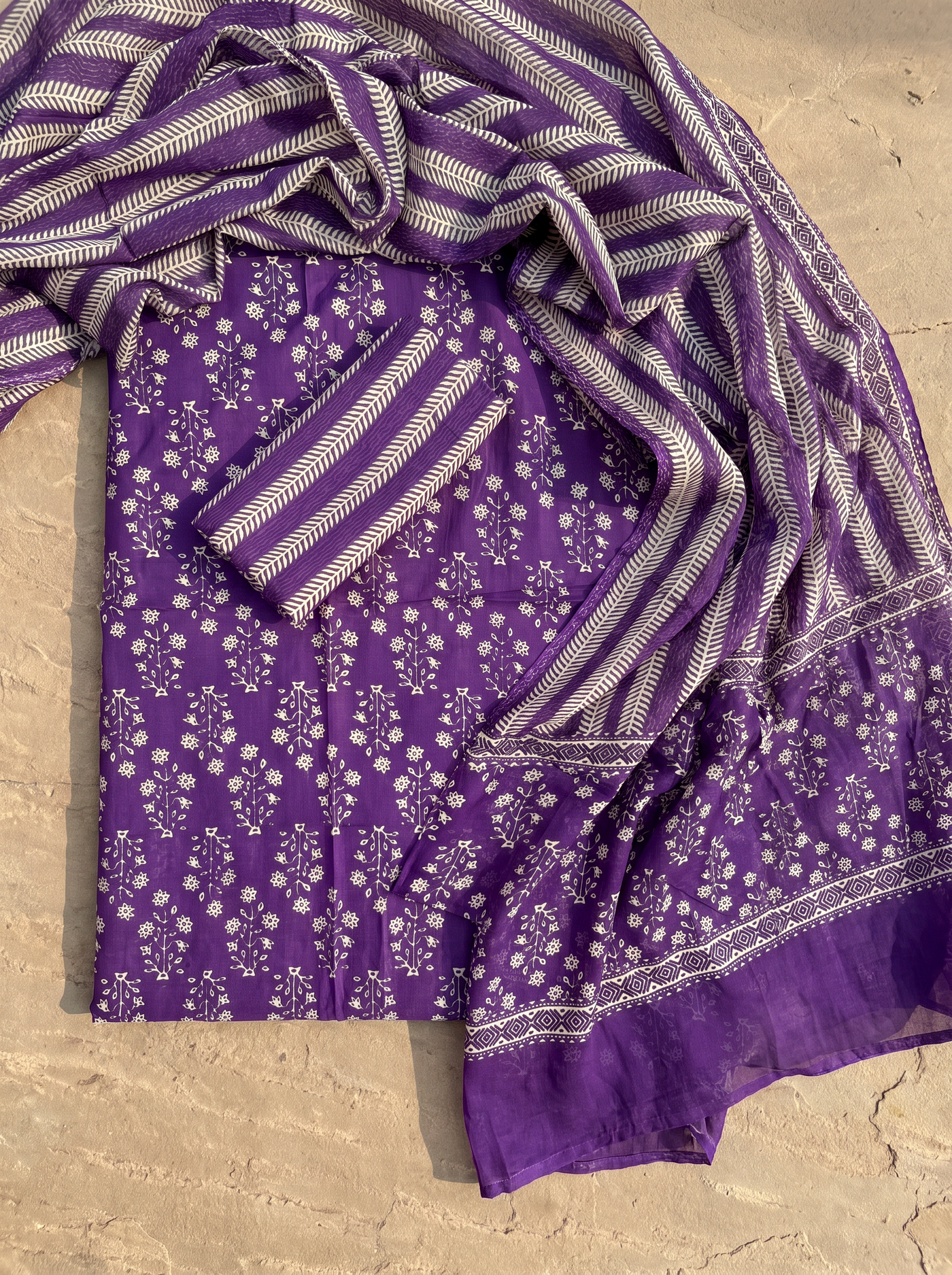 Violet cotton suit with cotton dupatta unstitched suit material