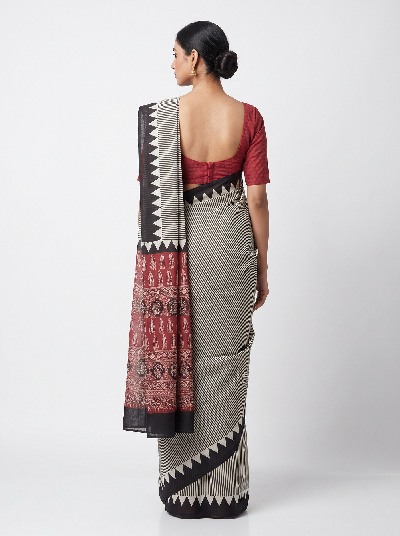 Mul Modal Cotton Peach Printed Dailywear Saree - Image 3