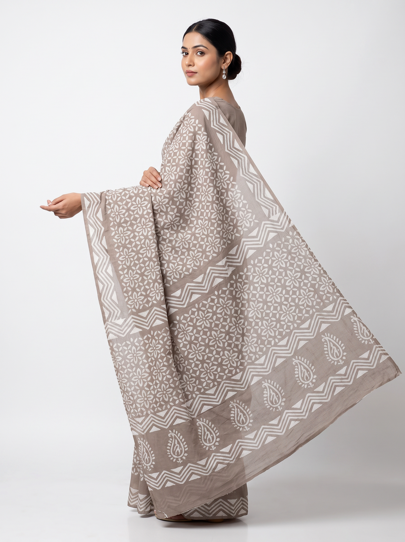 Mul Modal Cotton Terracotta Printed Dailywear Saree - Image 4