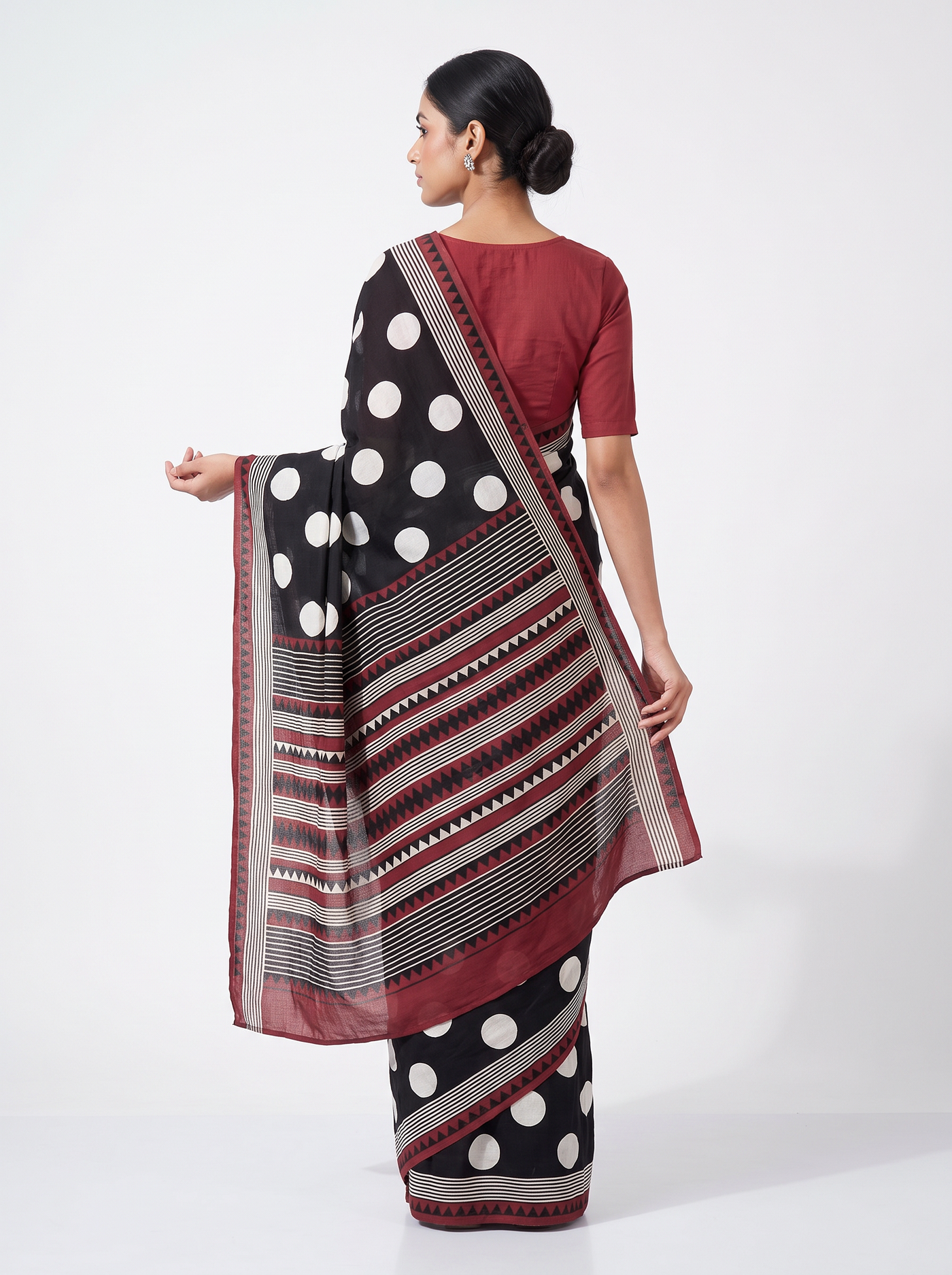 Mul Modal Cotton Wine Black Printed Dailywear Saree - Image 3