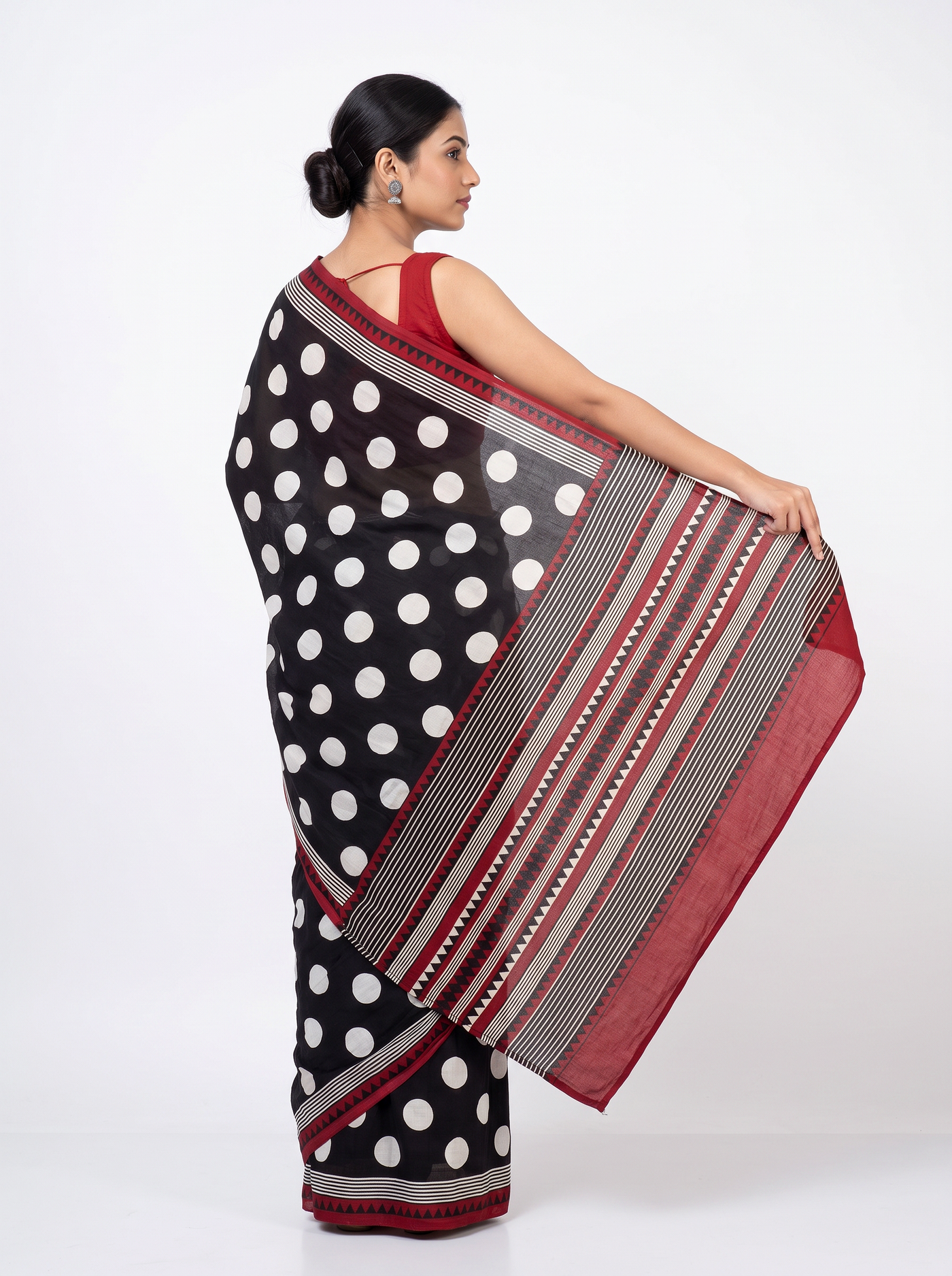 Mul Modal Cotton Wine Black Printed Dailywear Saree - Image 4