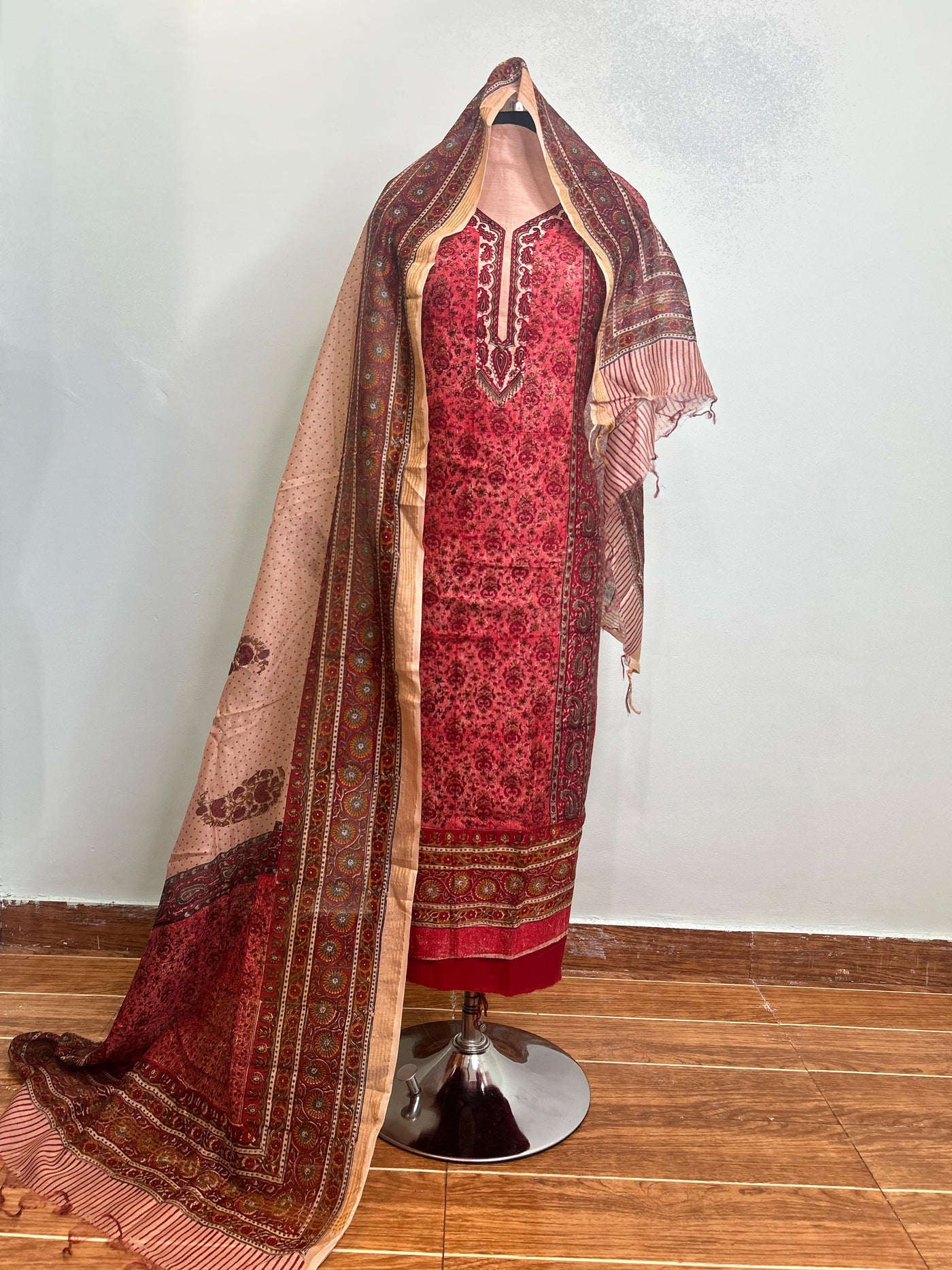 Off White + Maroon Maheshwari silk suit material unstitched 3 piece set