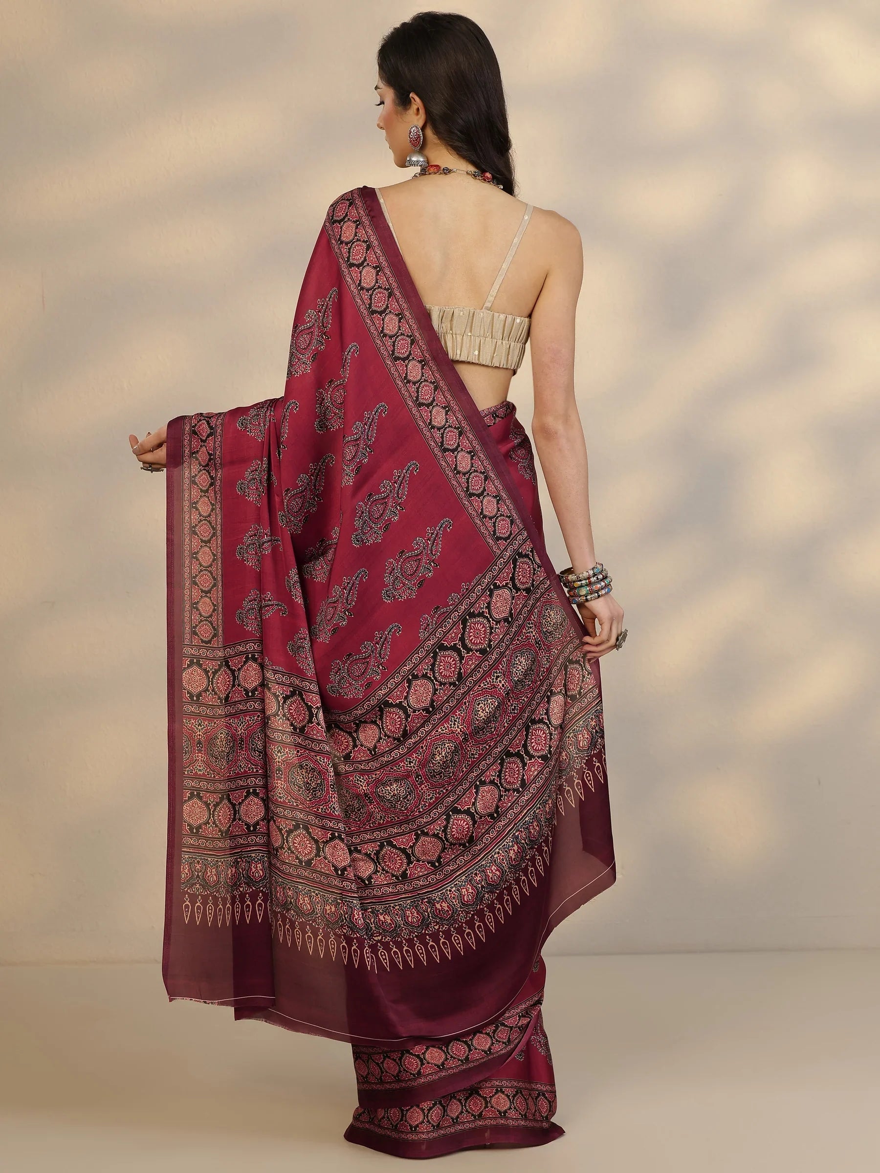 Red Printed Satin Saree With Unstitched Blouse Piece