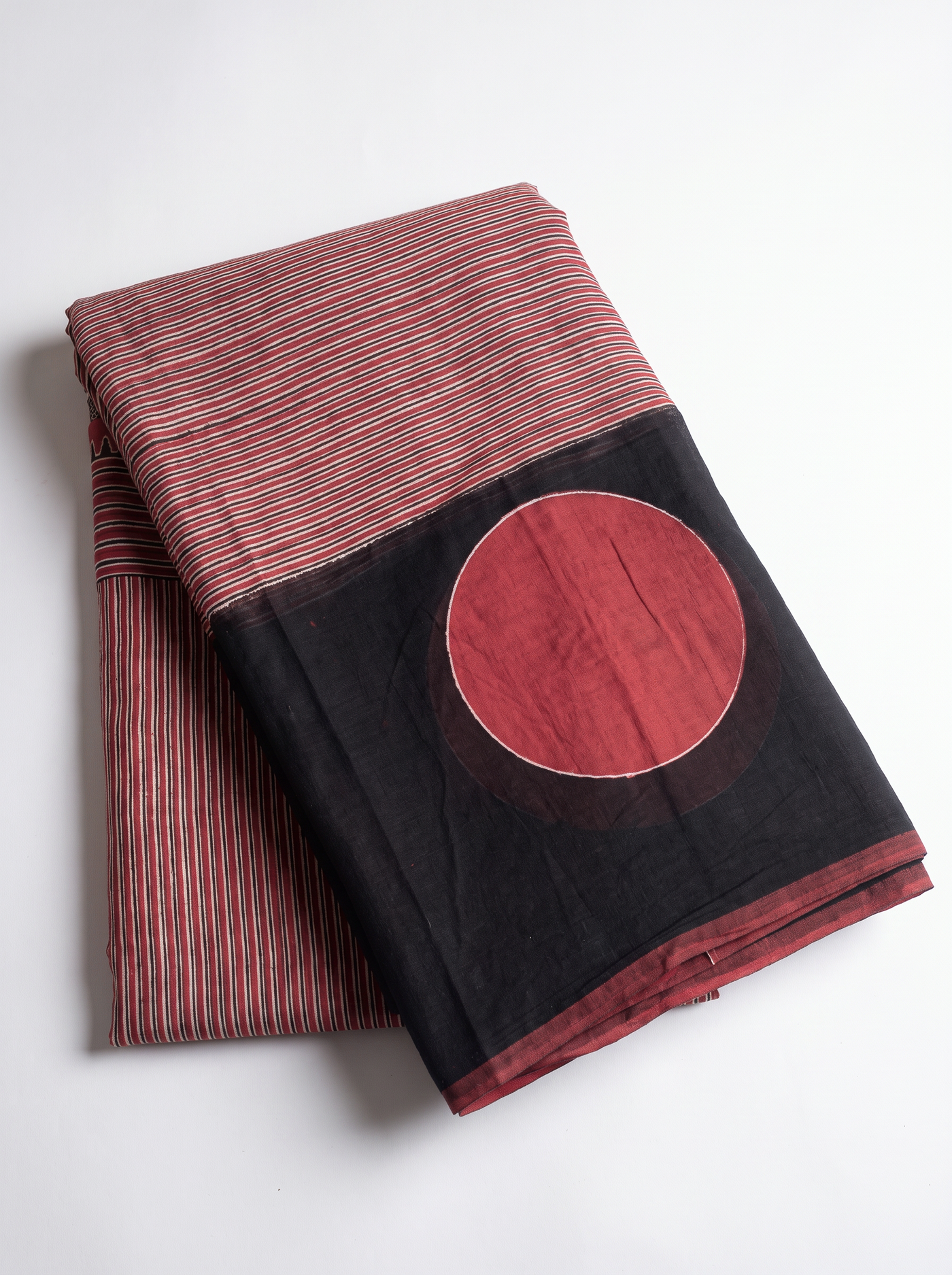 Mul Modal Cotton Deep Red Contrast Border Dailywear Saree - Image 5