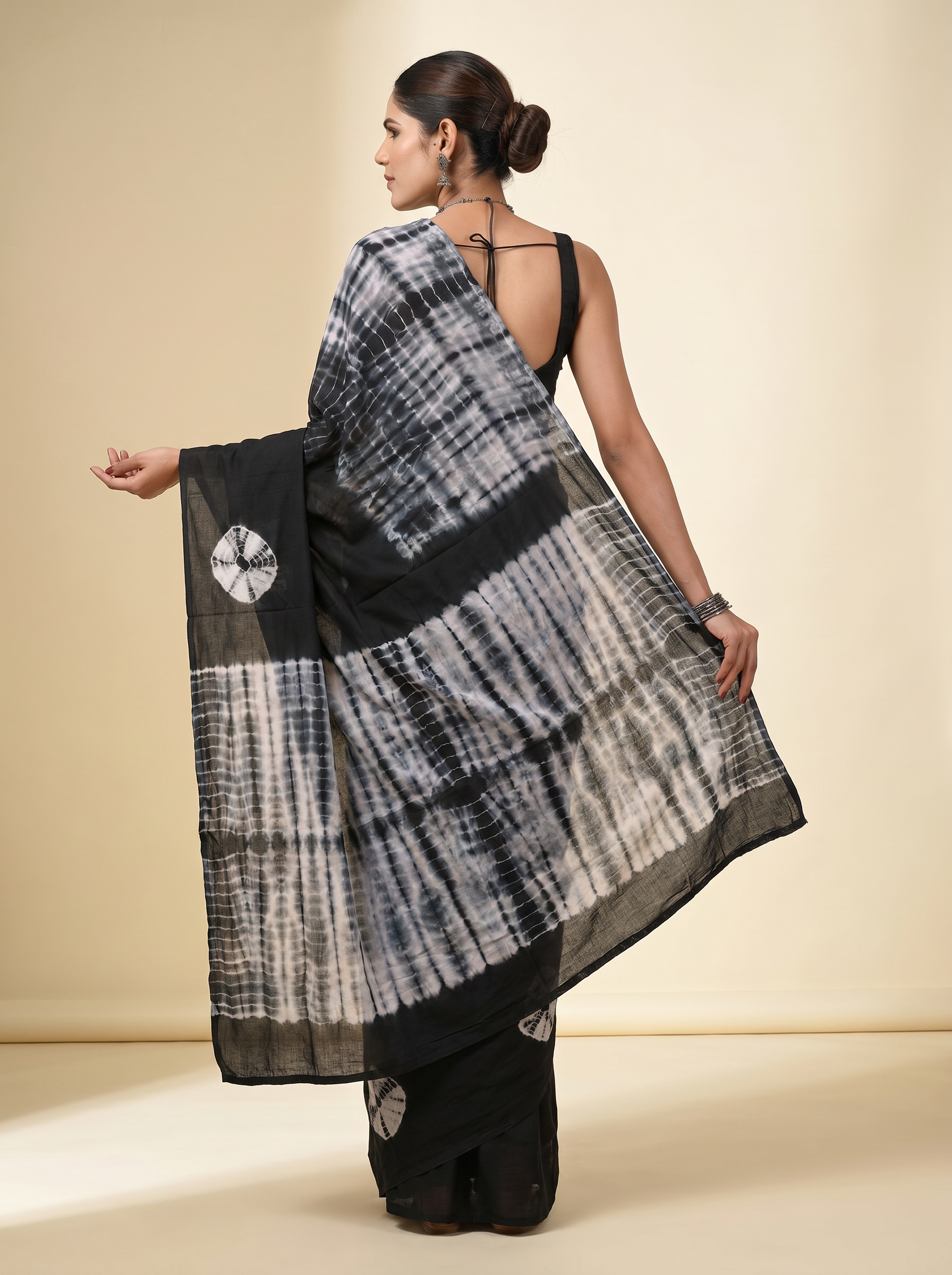 Pure Mulmul Cotton Saree | Charcoal Grey + Black + Grey Handblock Print | Summer & Office Wear | With Blouse image 4