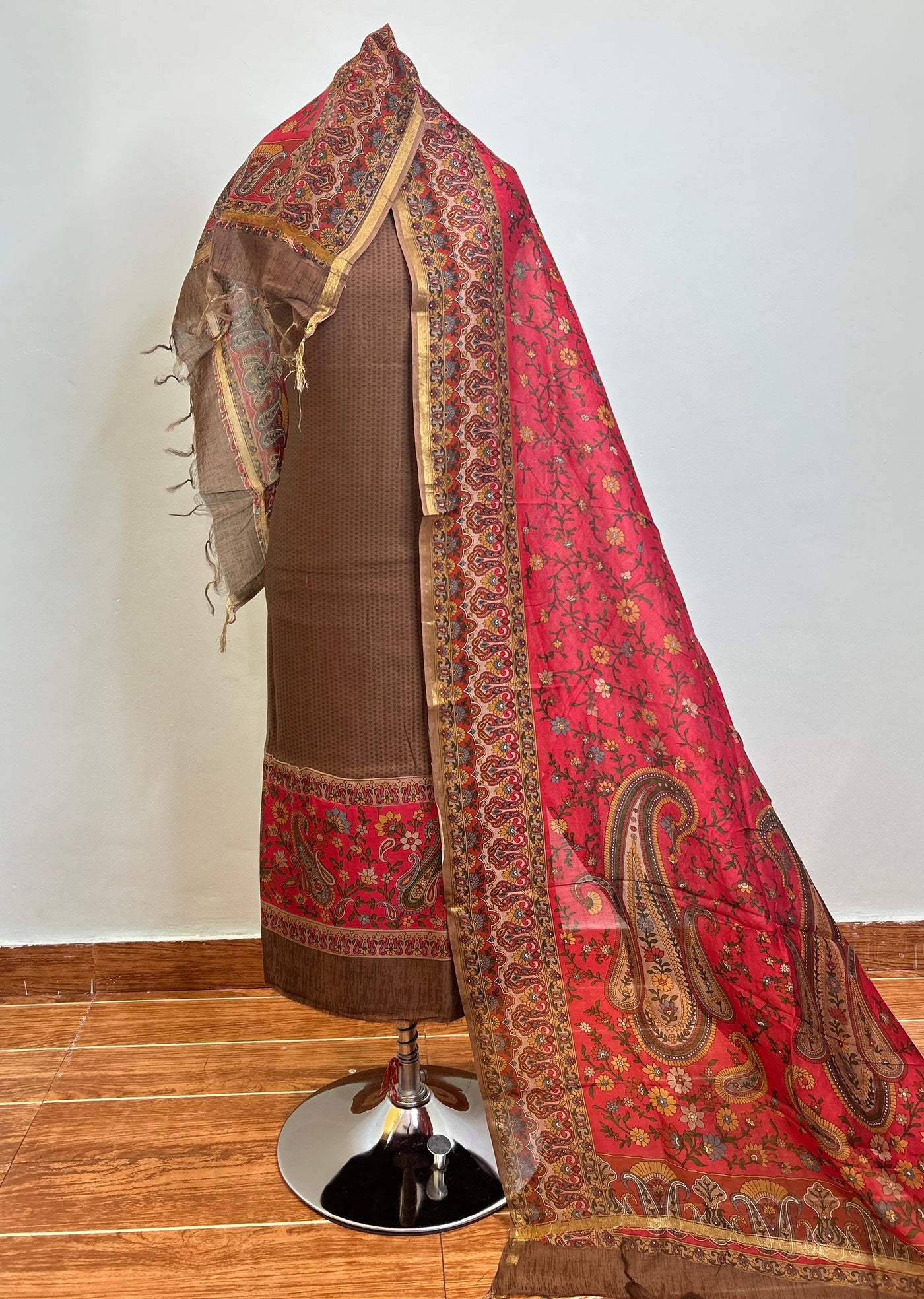 Off White + Deep Red Maheshwari silk suit material unstitched 3 piece set