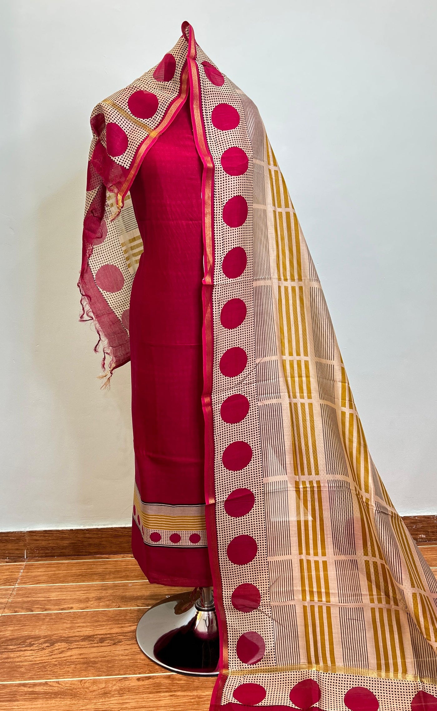 Off White + Maroon + Rose Pink Maheshwari silk suit material unstitched 3 piece set
