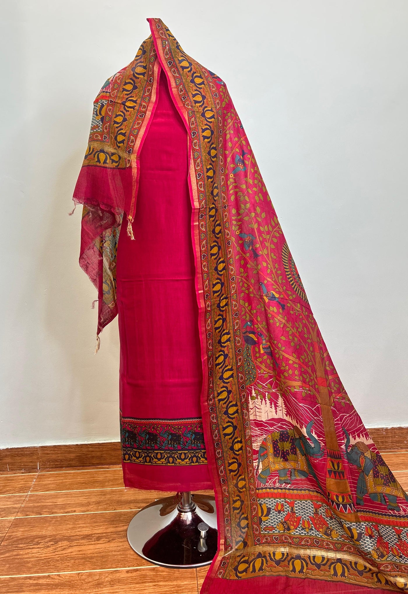 Off White + Crimson + Rani Pink Maheshwari silk suit material unstitched 3 piece set